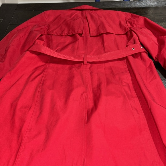 Black Rivet trench coat - Picture 3 of 3